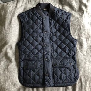 Barbour Men’s Oakwell Quilted Vest, Sam Heughan